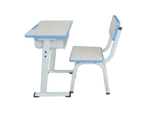 學(xué)生桌椅